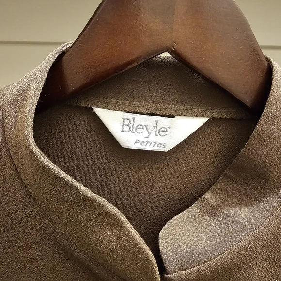 Vintage Green Pant Suit Set - Picture 3 of 5